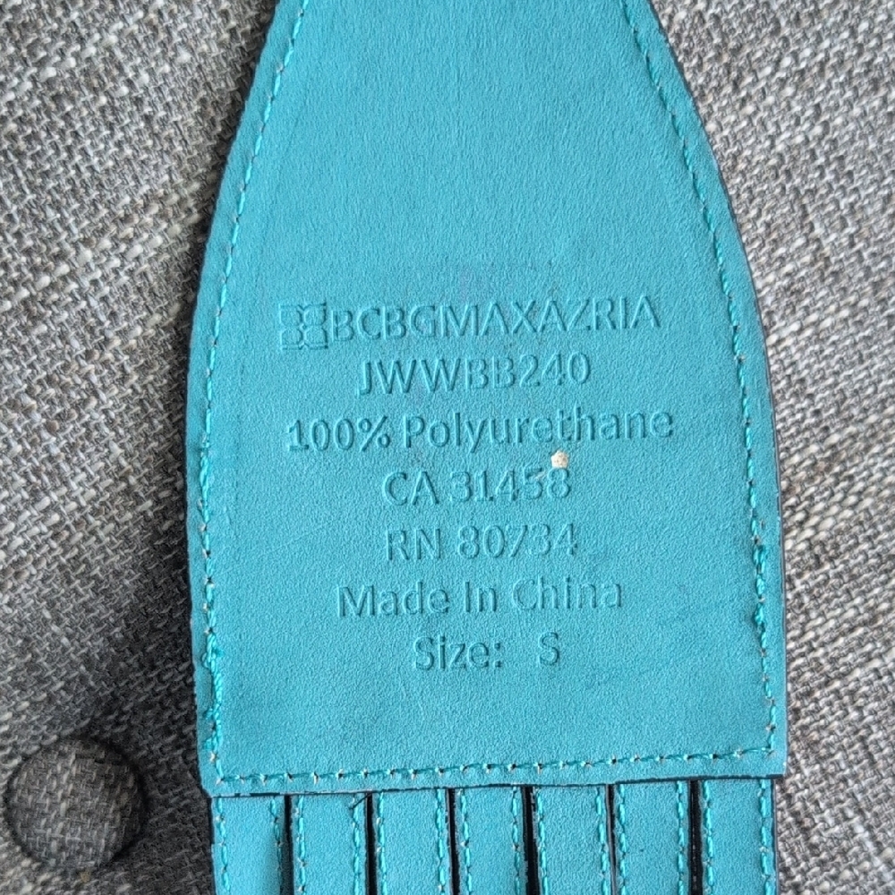 BCBGMaxAzria Turquoise Broad / Multi Clasp Snake Print  Patterned Belt - Picture 6 of 7